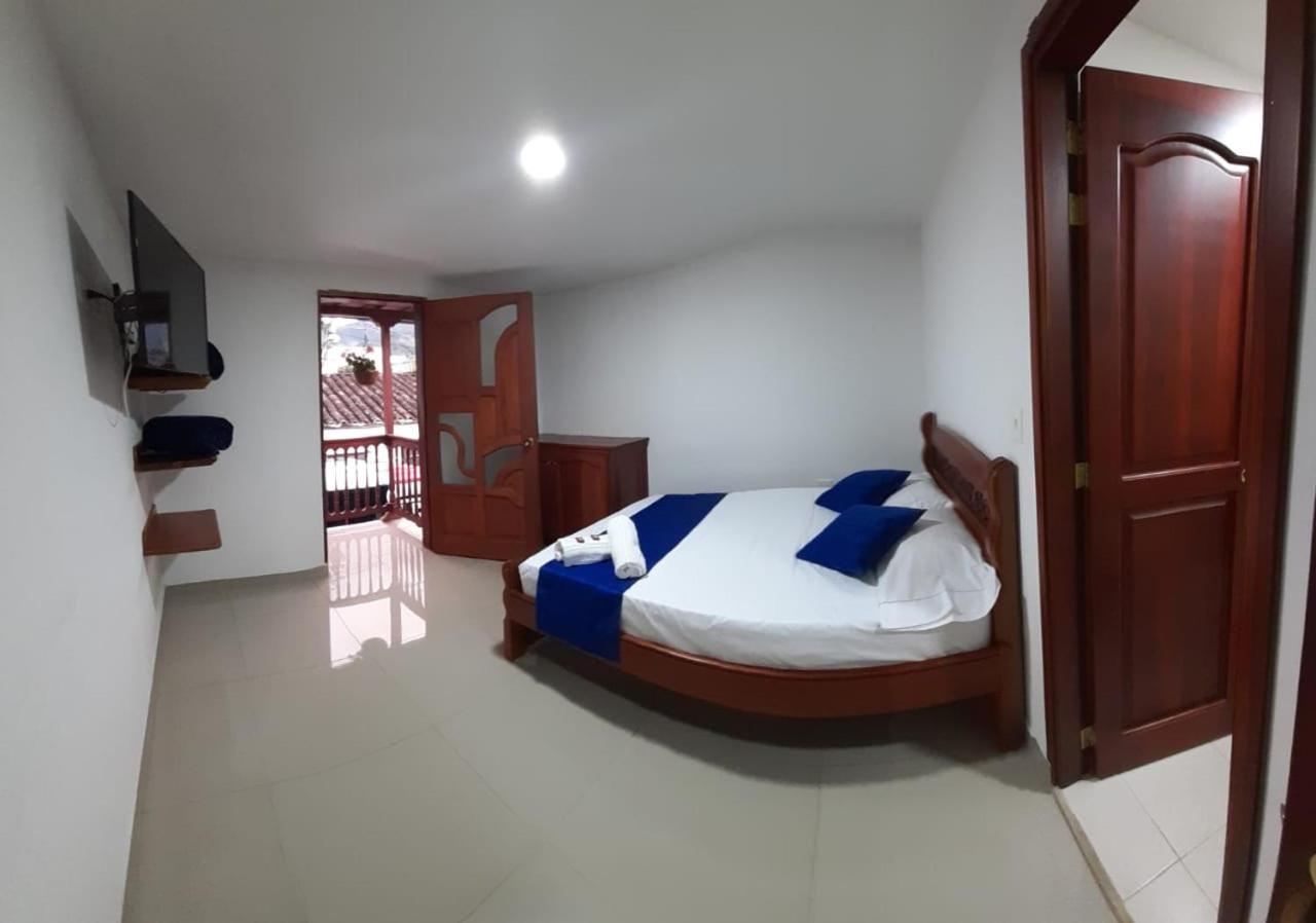 Hotel Jardin De Rosas מראה חיצוני תמונה